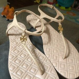 Tory Burch Quilted T-Strap Sandals in Blush Pink with Gold Logo
